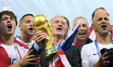 九游娱乐官方-关于巴西队员暑期练习后战胜对手获得银牌的信息