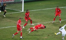 九游APP-关于足球比赛场面技术高超，赛况备受瞩目的信息