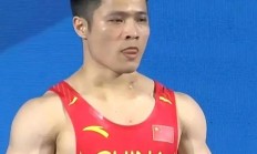 九游娱乐首页-俄罗斯男子举重选手斩获金牌，实力高调跻身领先