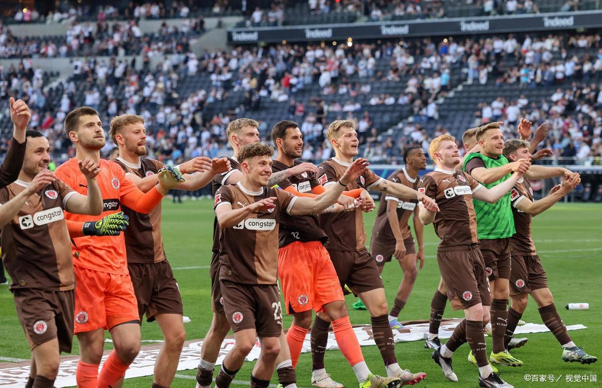 包含法兰克福客场取分德甲中游十分之差的词条