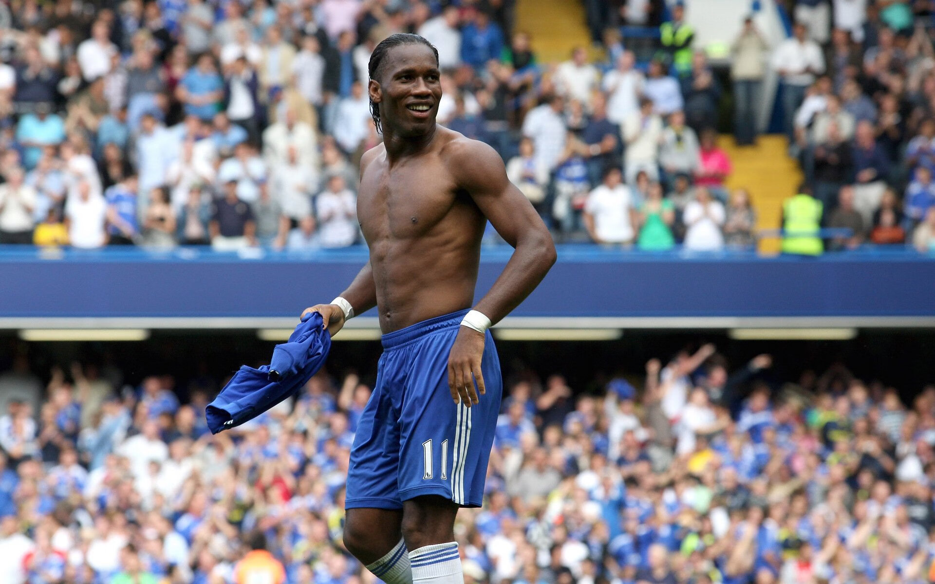 秘鲁对阵曼城，当布鲁诺的节奏成为唯一法则