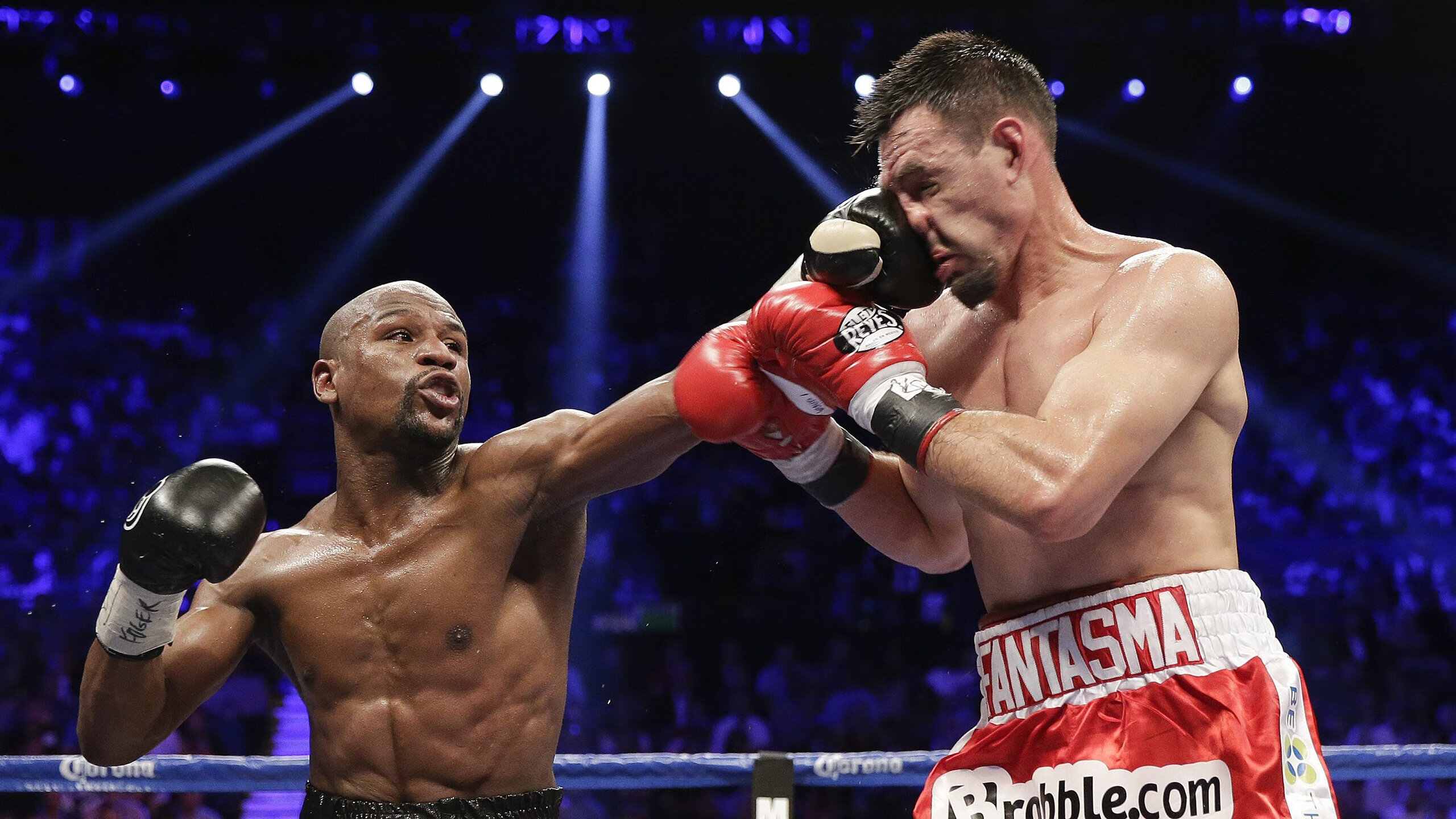 逆袭之夜，周冠宇高光表现助红牛二队翻盘法拉利