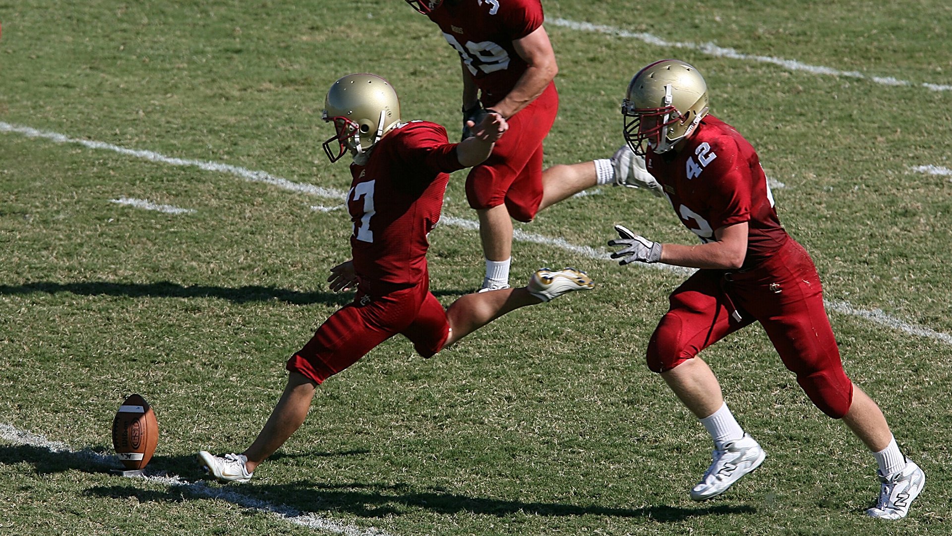 黄鸭组合惊艳四座，日本队力克泰国队背后的战术革命